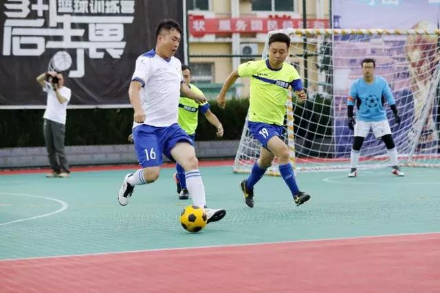 厄德高在对埃弗顿比赛中创下触球新纪录